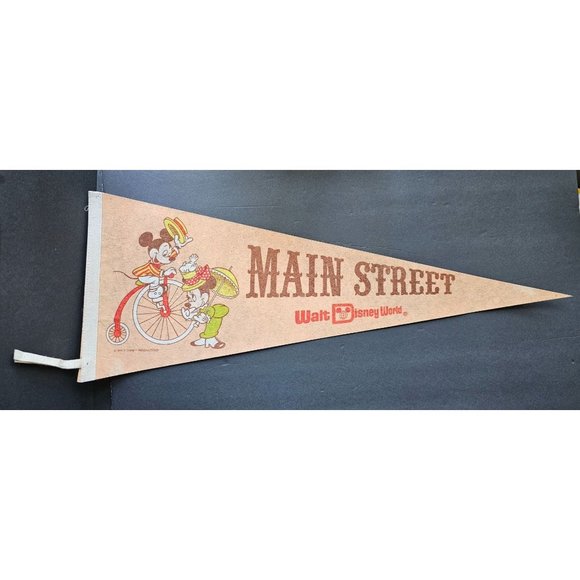 Vintage Walt Disney World Main Street Felt Pennant 29.5" x 11.25" - Picture 1 of 6